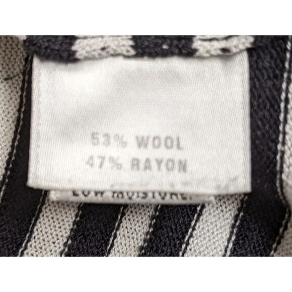 ST. JOHN Sport Black & White Striped Sleeveless Wool/Rayon Blend Knit Top LG - Picture 8 of 9